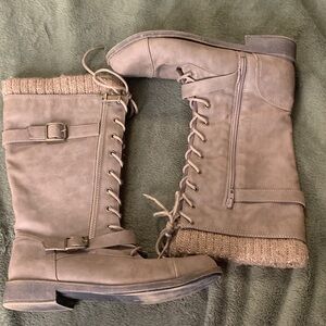 Elegant Lace-Up Tan Women's Boots